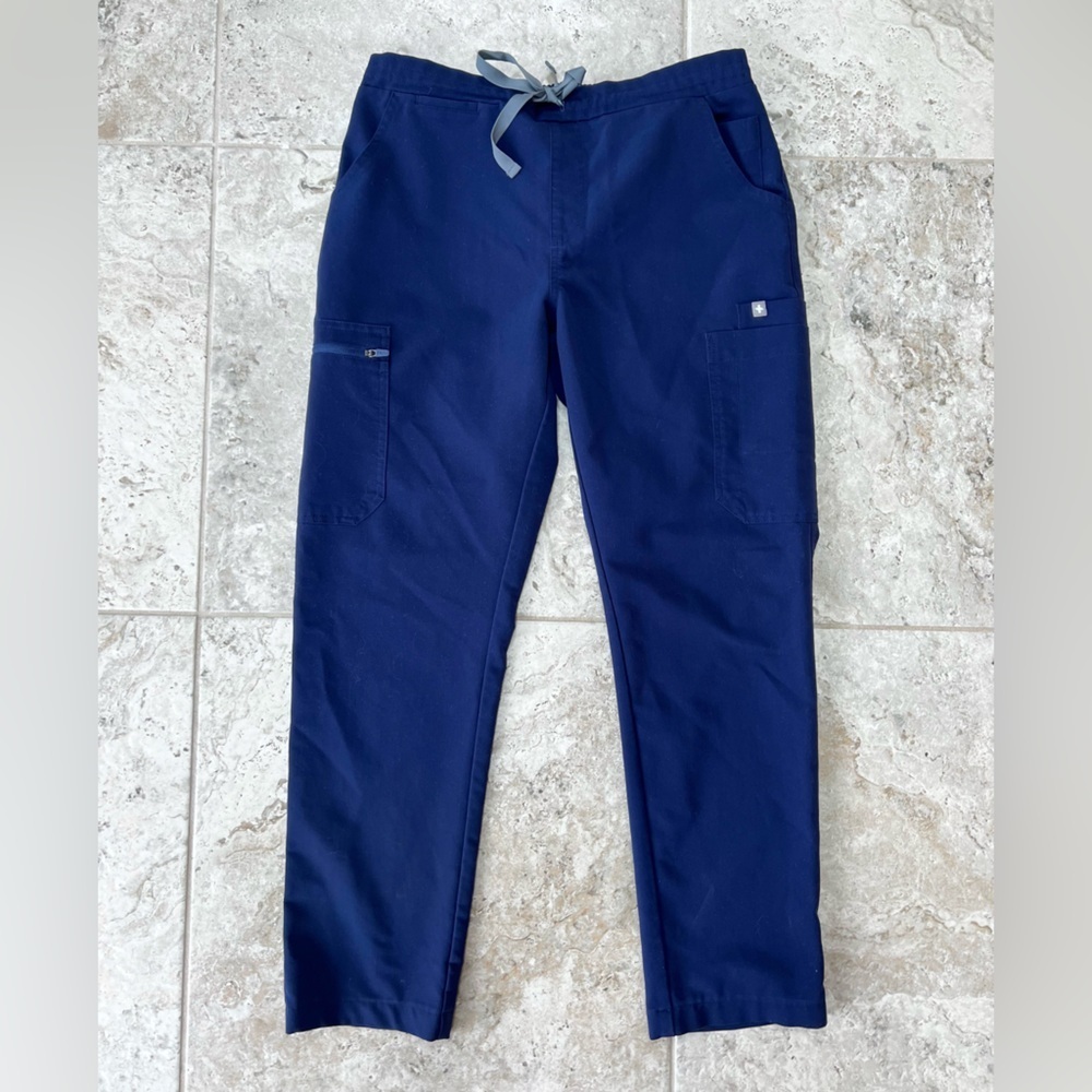 FIGS Yola Skinny Straight Leg Scrub Pants in Navy Blue (PO #1803), S/T